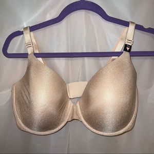 Victoria's Secret t-shirt lightly lined demi